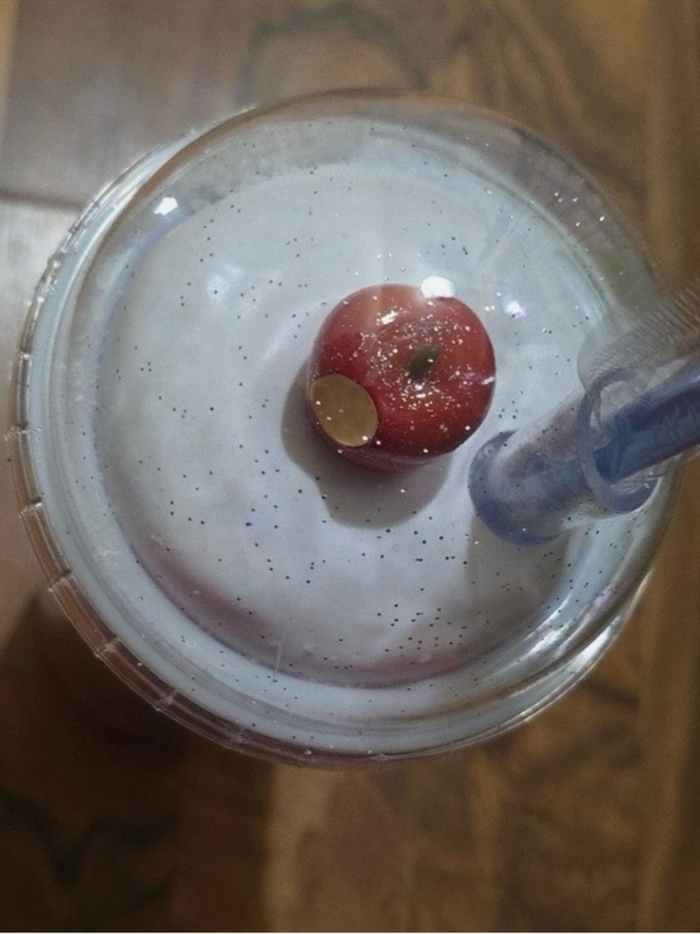 Snow White & Evil Queen Movie 2025 Tumbler Movie Red Apple in Lid w/Blue Straw - Picture 5 of 5